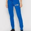 Versace Jeans Couture Γυναίκες Παντελόνια Φόρμας Παντελόνι φόρμας Logo Foil 71HAAT04 Μπλε Regular Fit -Versace Jeans Couture Εκπτώσεις unnamed file 805