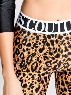 Versace Jeans Couture Γυναίκες Αθλητικά Σορτς Αθλητικό σορτς Print Leopard 72HAC110 Καφέ Slim Fit -Versace Jeans Couture Εκπτώσεις unnamed file 888